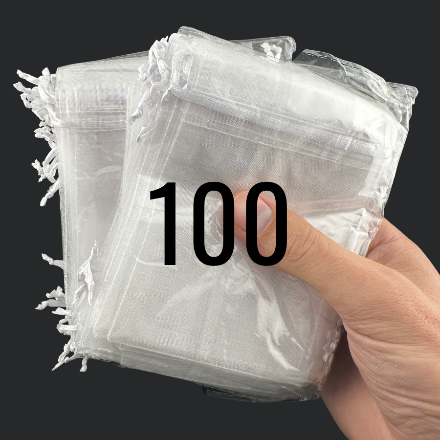 Set of 100 white gift bags